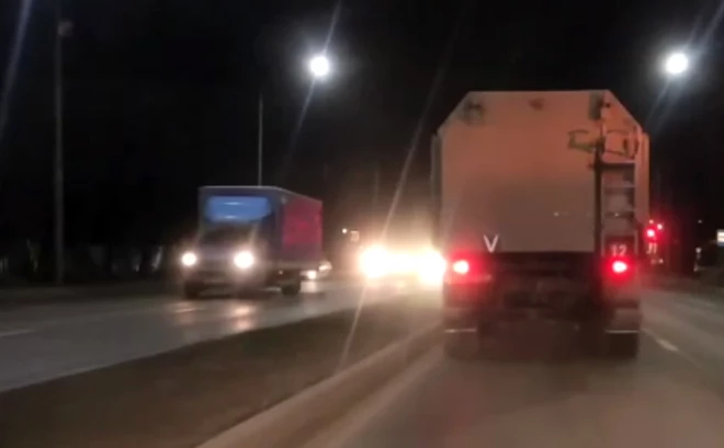 Krievu okupanti vakarā pārveduši lielu daudzumu tehnikas un Rozivku.