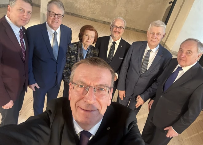 Septiņi prezidenti vienā foto! Ko pašmāju slavenības atklāj soctīklos