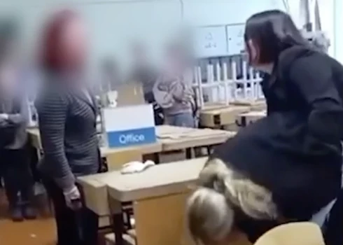 Daugavpilī atlaistas divas skolotājas pēc konflikta ar skolnieci; dome sākusi dienesta pārbaudi