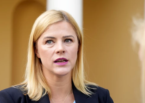 Премьер объяснила, почему латвийцы чувствуют обеспокоенность по поводу ситуации с безопасностью в стране