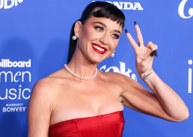 "Мы не были готовы": Кэти Перри обескуражила провокационным нарядом