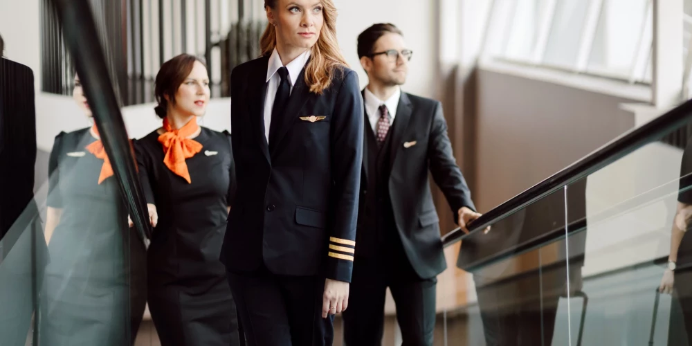 Базирующаяся в Латвии авиакомпания SmartLynx: растет число женщин, выбирающих карьеру в авиации