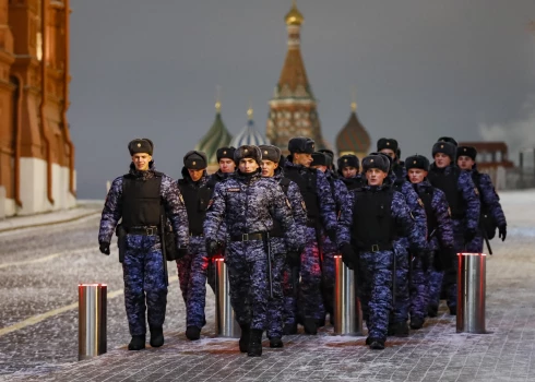 Attēlam tikai ilustratīva nozīme. (Policijas darbinieki Sarkanajā laukumā).