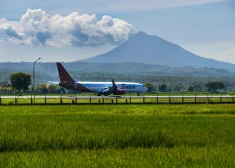 Iekšzemes lidojumā Indonēzijā piloti aizmieg un lidmašīna paliek bez vadības