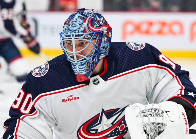 Merzļikins pēc trīs ielaistiem vārtiem tiek nomainīts "Blue Jackets" zaudējumā