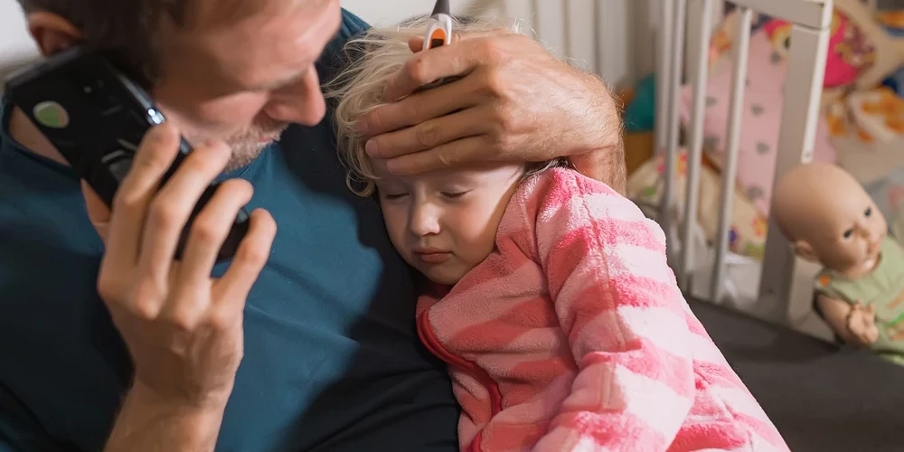 Что делать, если ребенок регулярно болеет и как часто родители могут брать больничный?