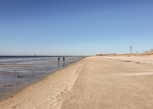 Море в Лиепае отступило на несколько метров.