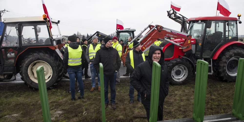Польские фермеры полностью заблокировали несколько пунктов на границе с Украиной