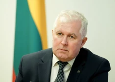 Lietuvas aizsardzības ministrs negaidīti paziņo par atkāpšanos