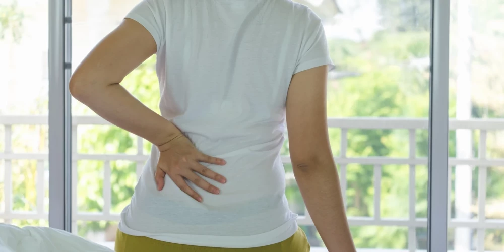 Kā atšķirt muguras sāpes no nieru sāpēm?