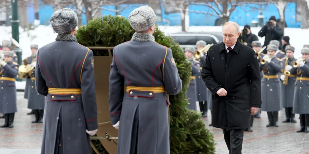 ASV aizsardzības ministrs: "Krievija ir dārgi samaksājusi par diktatora Putina impēriskajiem sapņiem"
