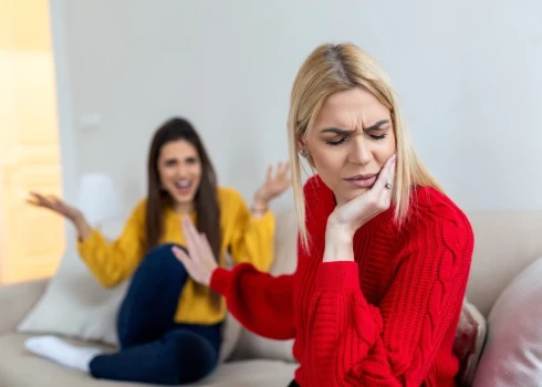 Jo lielāka netaisnība bērnībā piedzīvota, jo agresīvāk kāds no brāļiem vai māsām konfliktsituācijās reaģēs.