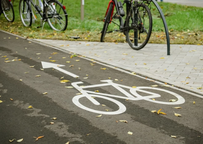 Projekta ietvaros ir izbūvētas sabiedriskā transporta pieturvietas, ierīkotas atpūtas vietas, uzstādīt soliņi un velostatīvi. Katrā posmā visa veloceļa garumā ir uzstādīti stendi, kuros atzīmēts tā maršruts, atpūtas vietas un cita būtiska informācija par veloceļu. Projekts atklāts 2023.gada 29. septembrī.