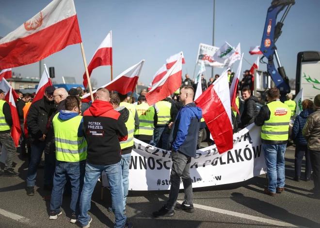 Polijas lauksaimnieki aicina valdību atcelt Eiropas Savienības Zaļo kursu un liegt valstī importēt lētos lauksaimniecības produktus no trešajām valstīm.