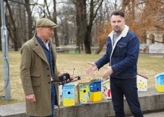 FOTO un VIDEO: Ukrainas atbalsta kampaņā “Brīvības putni” izrādīti kamikadzes droni "Strazds"