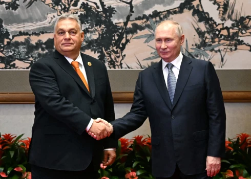 Orbāns apsveic Putinu ar uzvaru "vēlēšanās"