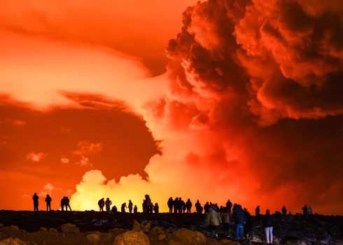 Впечатляющие кадры! Эстонии достигнет облако диоксида серы от извержения исландского вулкана