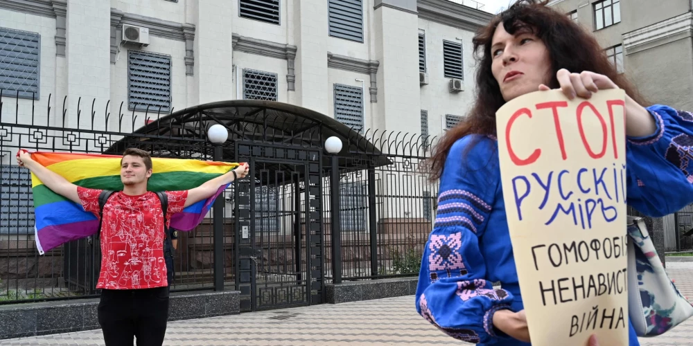 Krievija iekļāvusi LGBT kustību "teroristu un ekstrēmistu" sarakstā