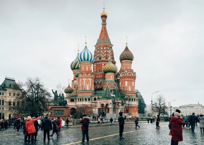 Латвийцев просят не посещать Россию и Беларусь в пасхальные выходные - вас могут завербовать!