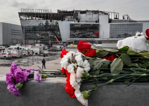 Латвия тоже отреагировала: Сейм минутой молчания почтил память жертв московского теракта