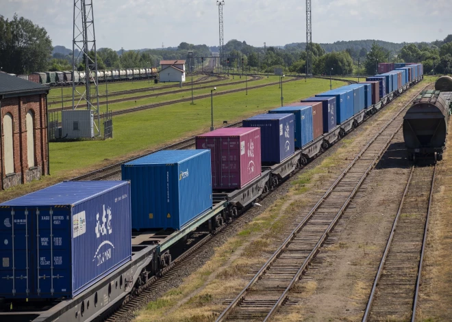 Saeimas vairākums aicina ES sankcionēto preču sarakstā iekļaut mangāna rūdu