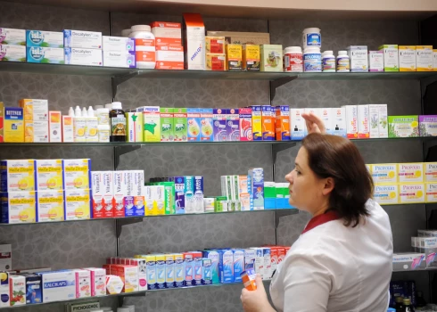 Аптеки в Латвии столкнулись с серьезной проблемой; пострадавшими могут оказаться жители