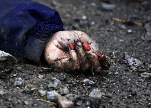 Bučā nonāvēto Irinu atpazina viņas vizāžiste pēc sievietes manikīra.