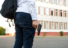 В финской школе 12-летний ученик устроил стрельбу, трое раненых
