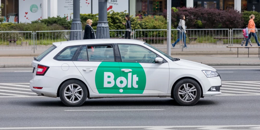 Скандал в Таллине: таксист отказался перевозить русскоязычного клиента