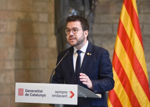 Tikko saņēmuši amnestiju, katalonieši atkal vēlas referendumu neatkarībai no Spānijas