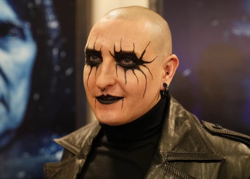 Jauns.lv sazinājās ar mākslinieku Kristiānu Brekti, kurš piekrita paust savu viedokli par plaši apspriestajiem "Lieldienu video". Publicējam to nerediģētā formā.