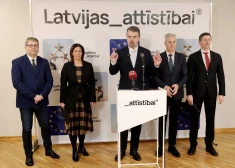 "Latvijas attīstībai" pārstāj flirtēt ar kreisajiem un spiež uz pašvaldībām