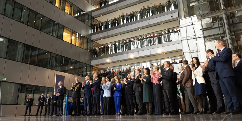 Министры стран НАТО встретились в Брюсселе, чтобы отметить юбилей альянса и придумать, как защитить Европу не только от Путина, но и от Трампа