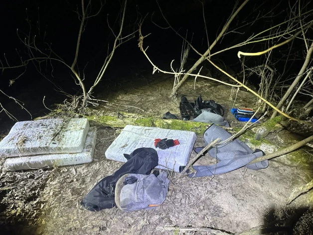 1. aprīļa rītā robežsargi Krāslavas novadā, Daugavas krastā, aizturēja pamatīgu „zemūdens kontrabandas” cigarešu apjomu.