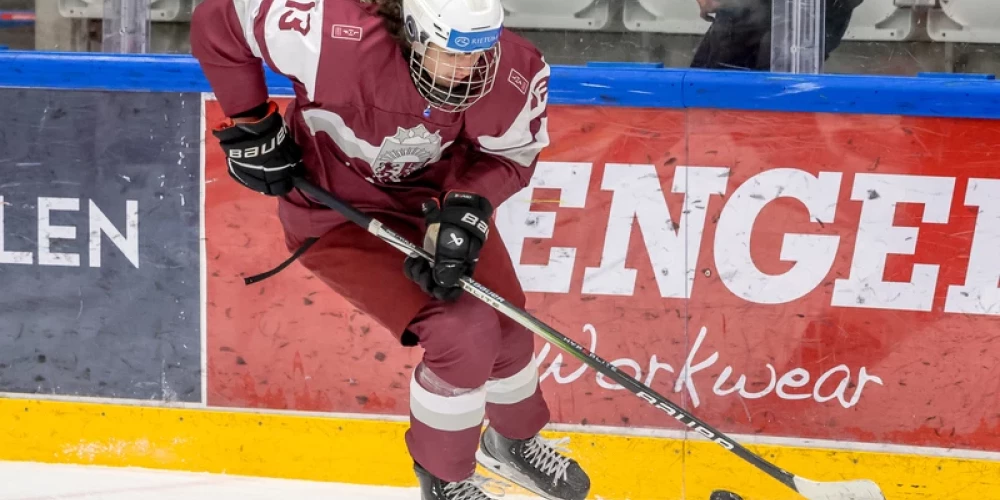 Latvijas U-18 hokejisti pārbaudes spēlē pārliecinoši pieveic Poliju