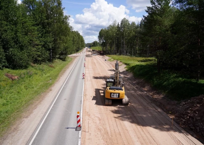 Publicēta karte ar šogad valsts ceļu tīklā plānotajiem būvdarbiem