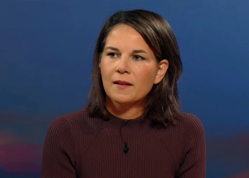 ācijas ārlietu ministre Annalēna Bērboka.