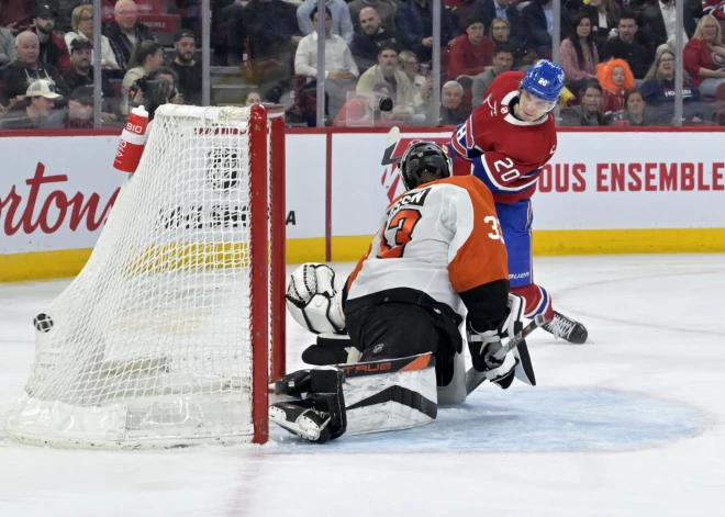 Slovāku talantam Slafkovskim pirmais "hat trick", palīdzot sagraut "Flyers" hokejistus