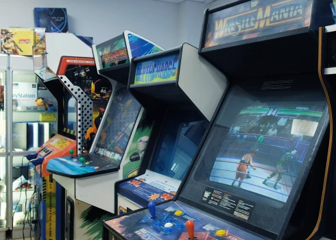 Videospēļu faniem jauna meka – muzejs, kurā sastopamas pat 50 gadu senas ierīces