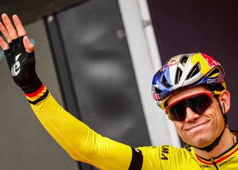 Kritienā smagi cietušais Vouts van Ārts izlaidīs "Giro d'Italia" velobraucienu