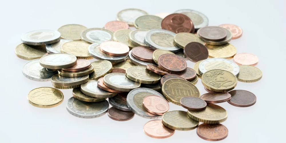 "С руками оторвут": латвиец просит совета - где лучше всего менять монеты на купюры?