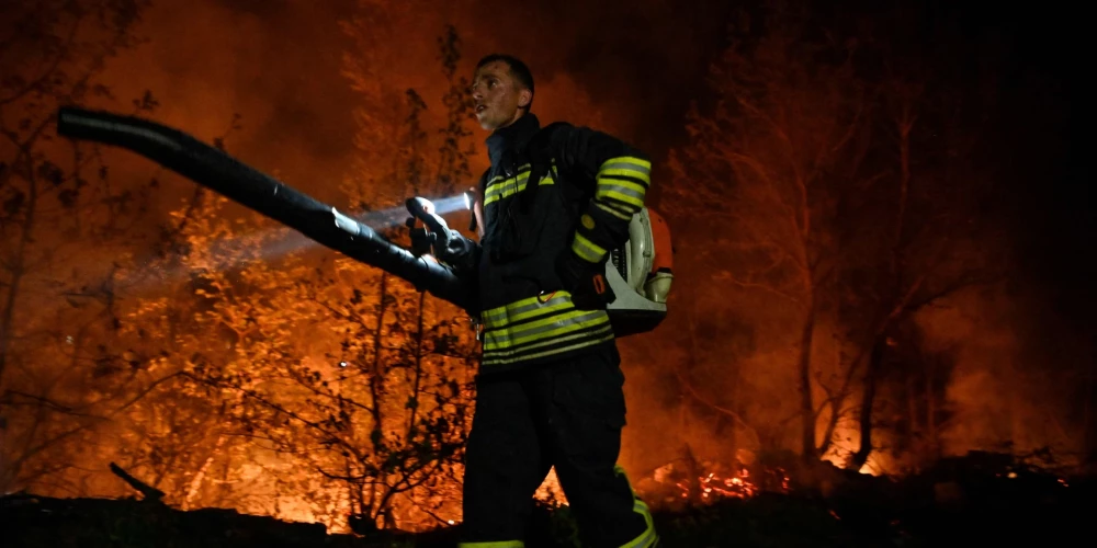 Spānijā izcēlies postošs meža ugunsgrēks