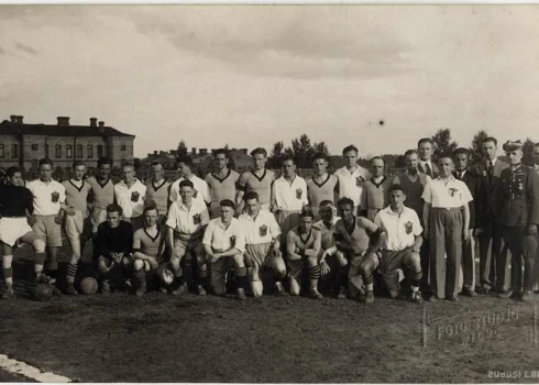 Latvijas futbola izlase 1924. gada olimpiādē.