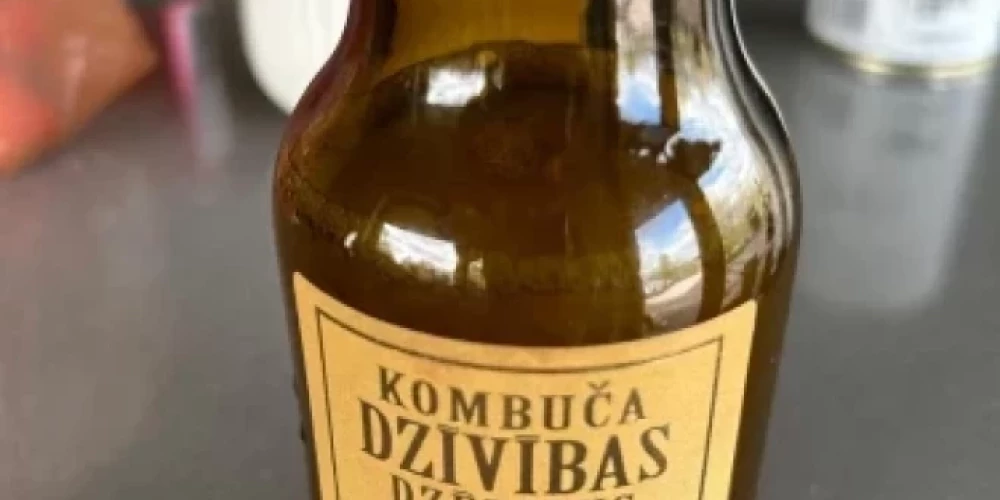 После информации о взрывающихся бутылках приостановлена работа латвийского производителя комбучи