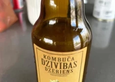 После информации о взрывающихся бутылках приостановлена работа латвийского производителя комбучи