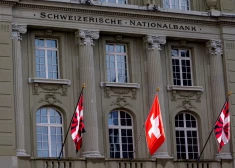 Šveice neiesaistīsies Krievijas oligarhu naudas izsekošanā