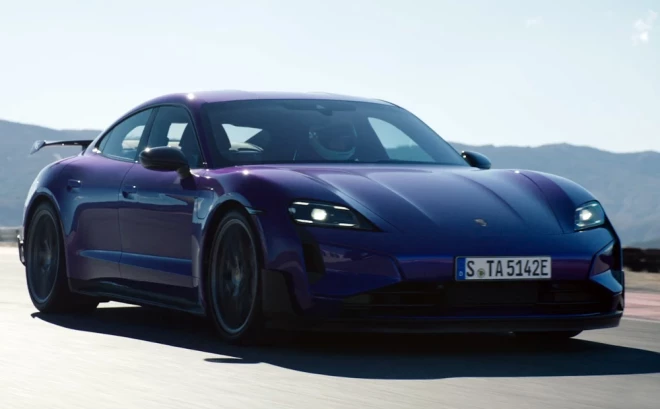 Visu laiku jaudīgākais sērijveida "Porsche" pat vēl nav pārdošanā, taču tam tiešām jau pieder divi rekordi ielas elektromobiļiem.