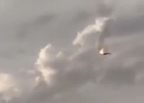 VIDEO: Krievijā nogāzies Ukrainas notriekts bumbvedējs Tu-22M3
