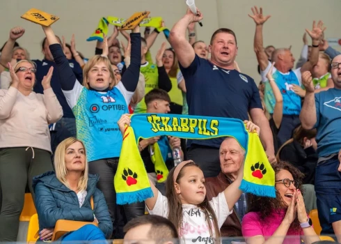 Jēkabpils "Lūši" atgūst Latvijas volejbola čempionu kroni, pieveicot līdzšinējos čempionus "Ezerzeme"/DU