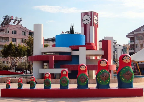 Matrjoškas Koniālti rajonā, kas kļuvis par Antaljas "mazo Krieviju".